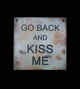 Placa Decorativa Kiss